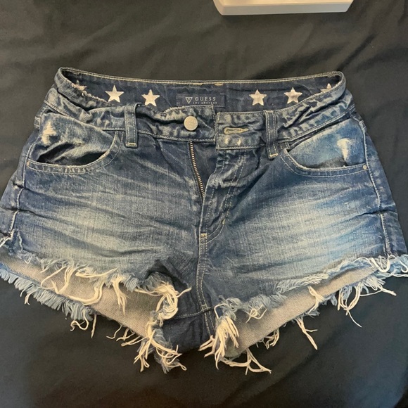 GUESS shorts - Picture 1 of 4